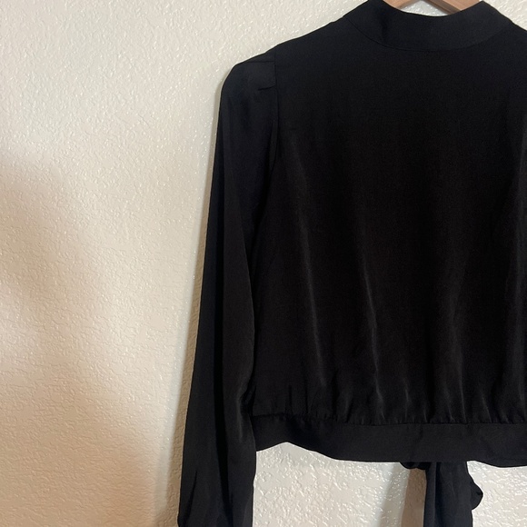 Banana Republic Factory Long Sleeve Cropped Open-Back Blouse - Picture 9 of 15